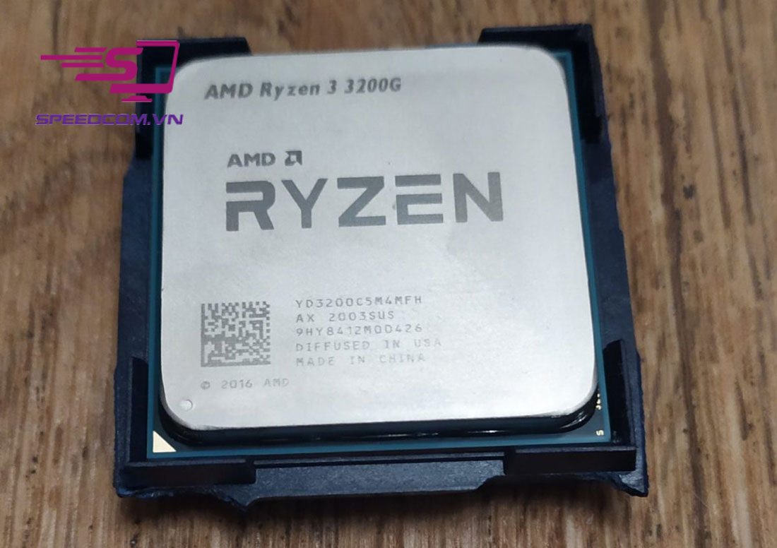 Core i3 10300 vs Ryzen 3 3200G